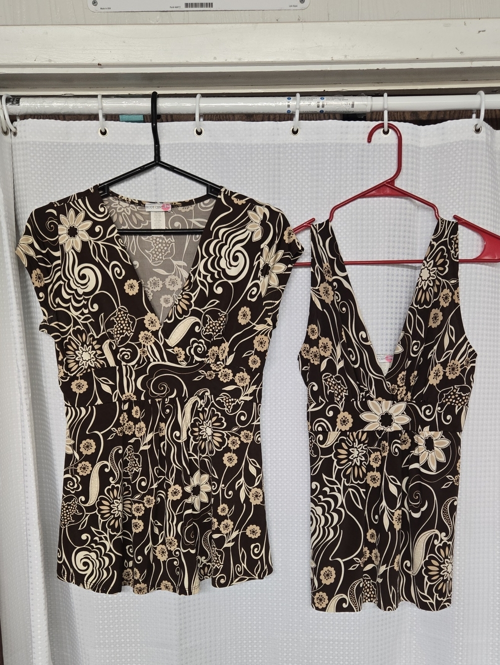Body Central Brown and Cream Floral V-Neck Twinset